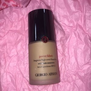 Giorgio Armani power fabric foundation